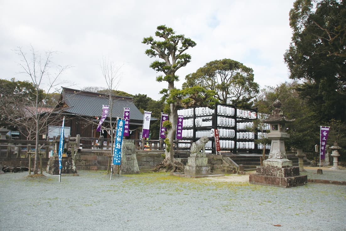 三柱神社